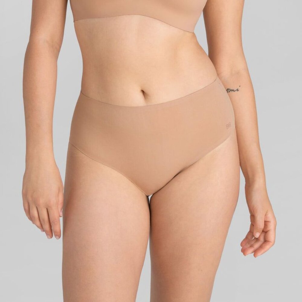 NWT!!!   HoneyLove High-  Rise Cotton Briefs